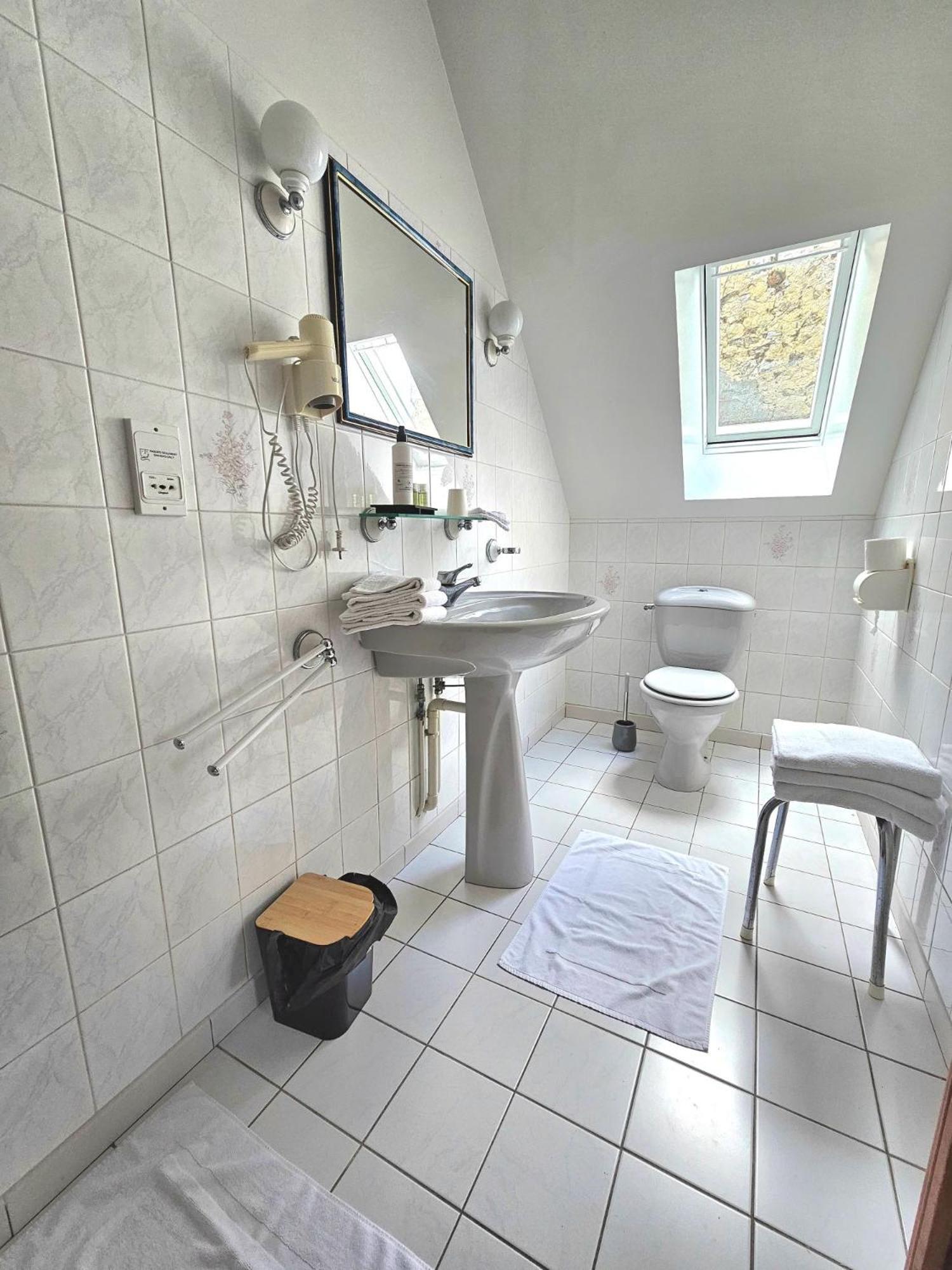 Chambres D'Hotes Chez Renee Le Charmel Exterior foto